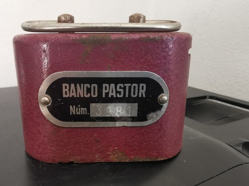 Antico salvadanaio banco - antico,
