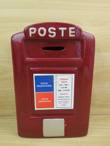Vecchio salvadanaio forma di - forma,
